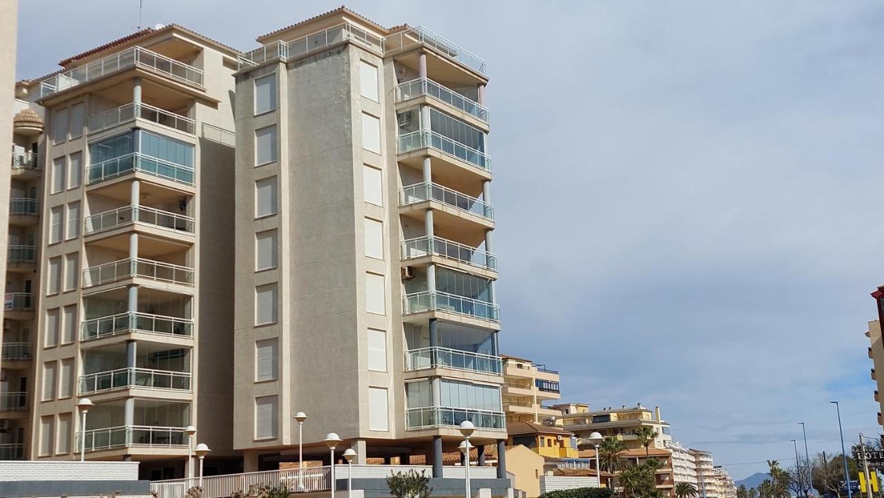 Atico Con Espectacular Terraza Frente Al Mar Apartman Peñíscola Kültér fotó